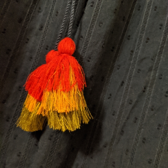 NWT blue boho flowy embroidered top small - Picture 4 of 4